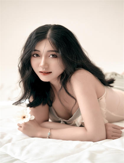 全面解析：《小岛乱世情》的创作历程与幕后花絮——影视专业人士深度解读